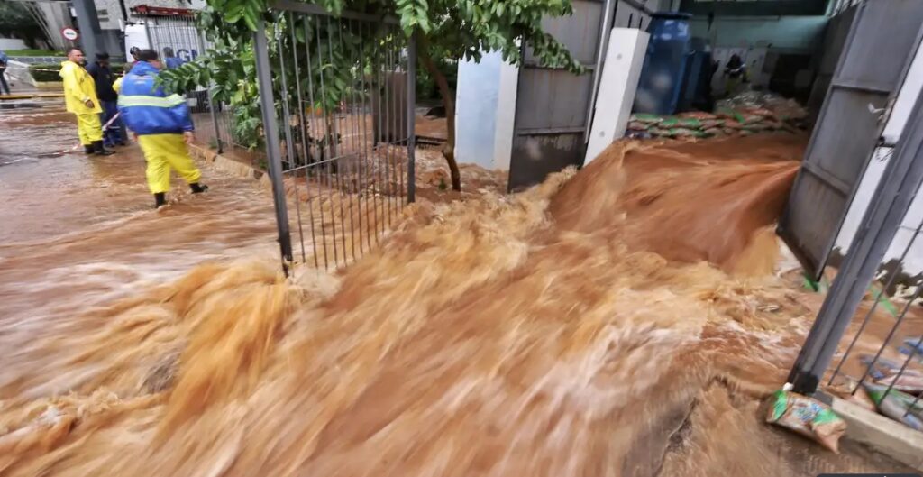 Mais de 60% dos municípios do RS já foram afetados pelos temporais