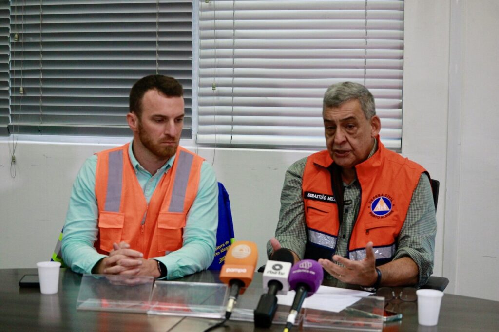 Melo pede que população racione água em Porto Alegre