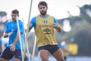 Grêmio enfrenta Estudiantes valendo o primeiro lugar do grupo C da Libertadores