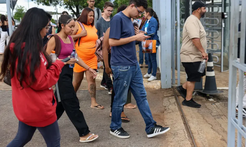 Candidatos que faltaram ao Enem 2024 podem solicitar reaplicação entre 11 e 15 de novembro