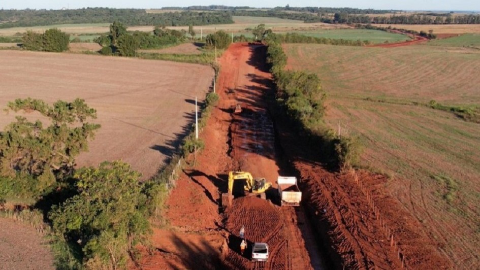 Obras do acesso asfáltico a Garruchos beneficiam agricultura no noroeste do Rio Grande do Sul
