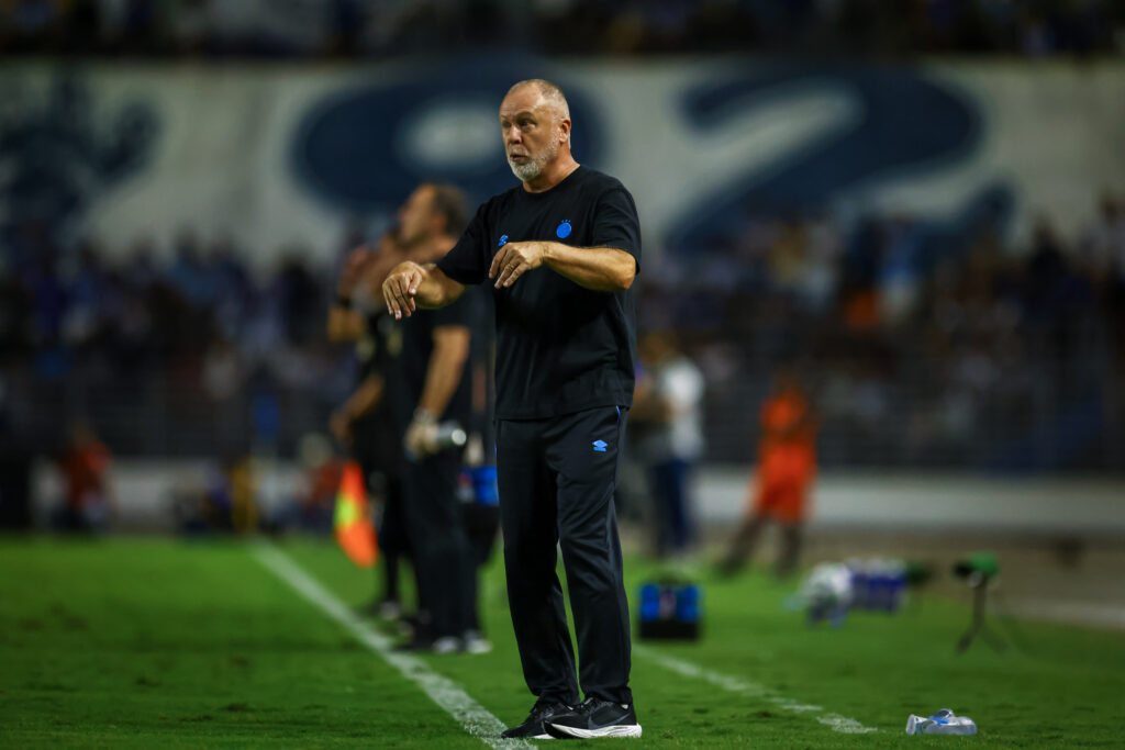 O Brasileirão mal começou e a torcida já faz cálculo