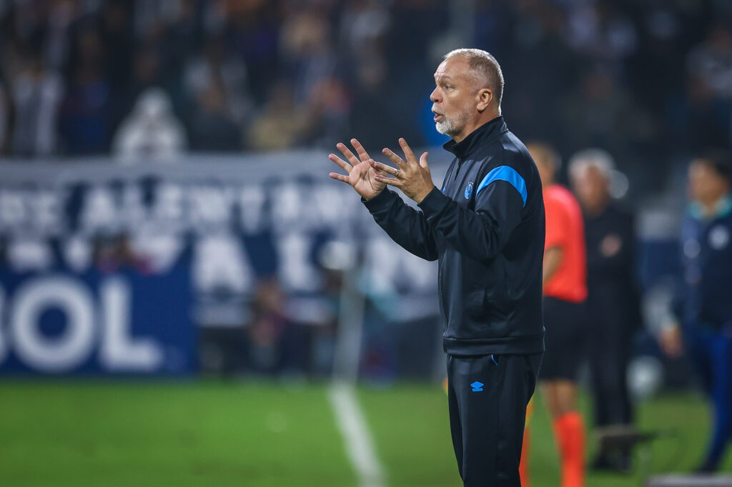 GRÊMIO ENFRENTA O VASCO BUSCANDO VOLTAR A VENCER