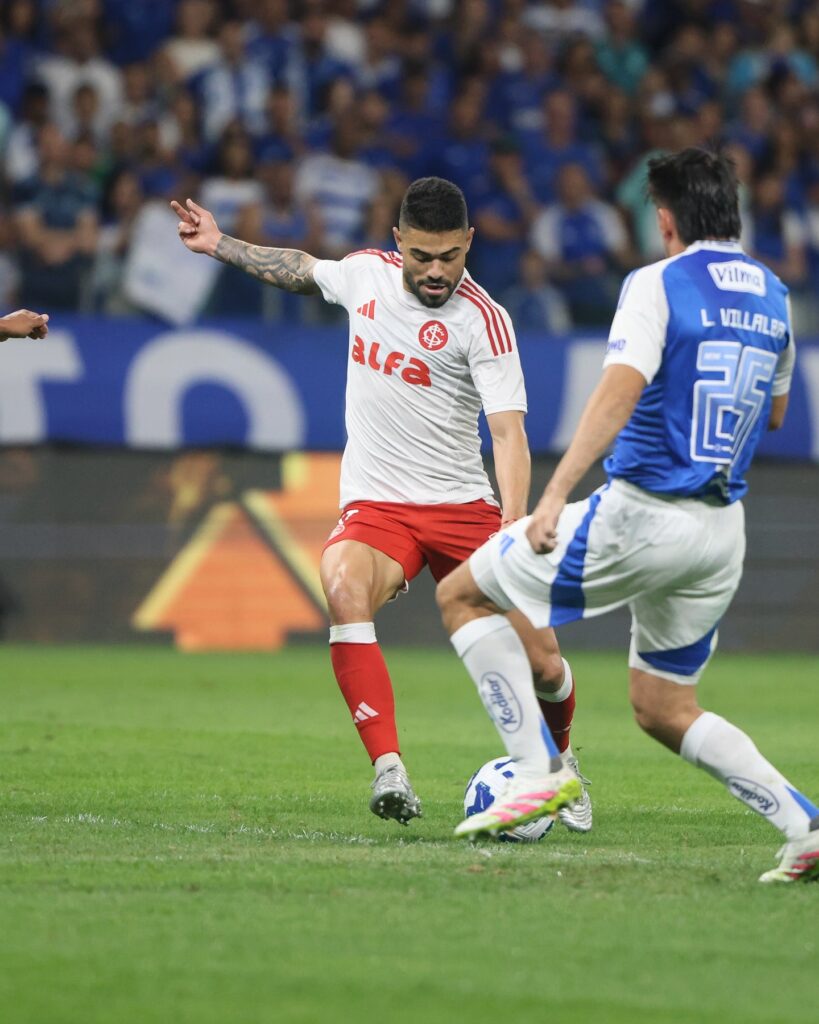 Inter é superado pelo Cruzeiro no Mineirão e segue sem reação no Brasileirão