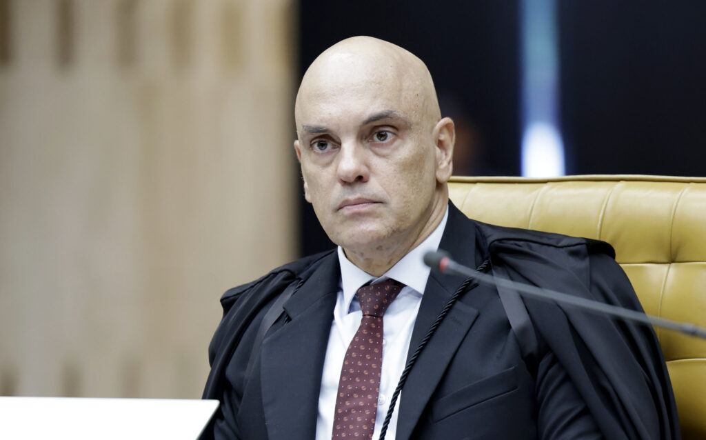Moraes pede que STF marque julgamento de Bolsonaro e outros réus por tentativa de golpe