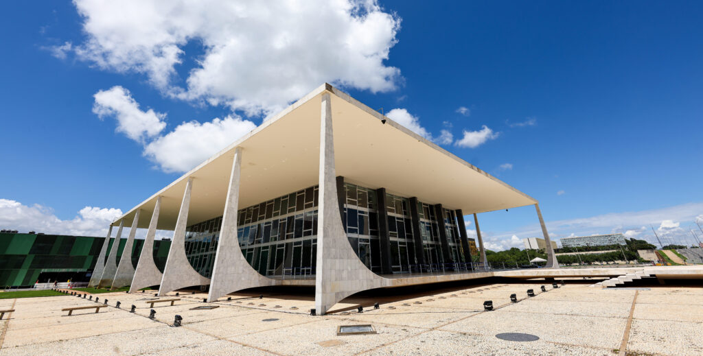 STF marca julgamento de Bolsonaro e outros réus por tentativa de golpe