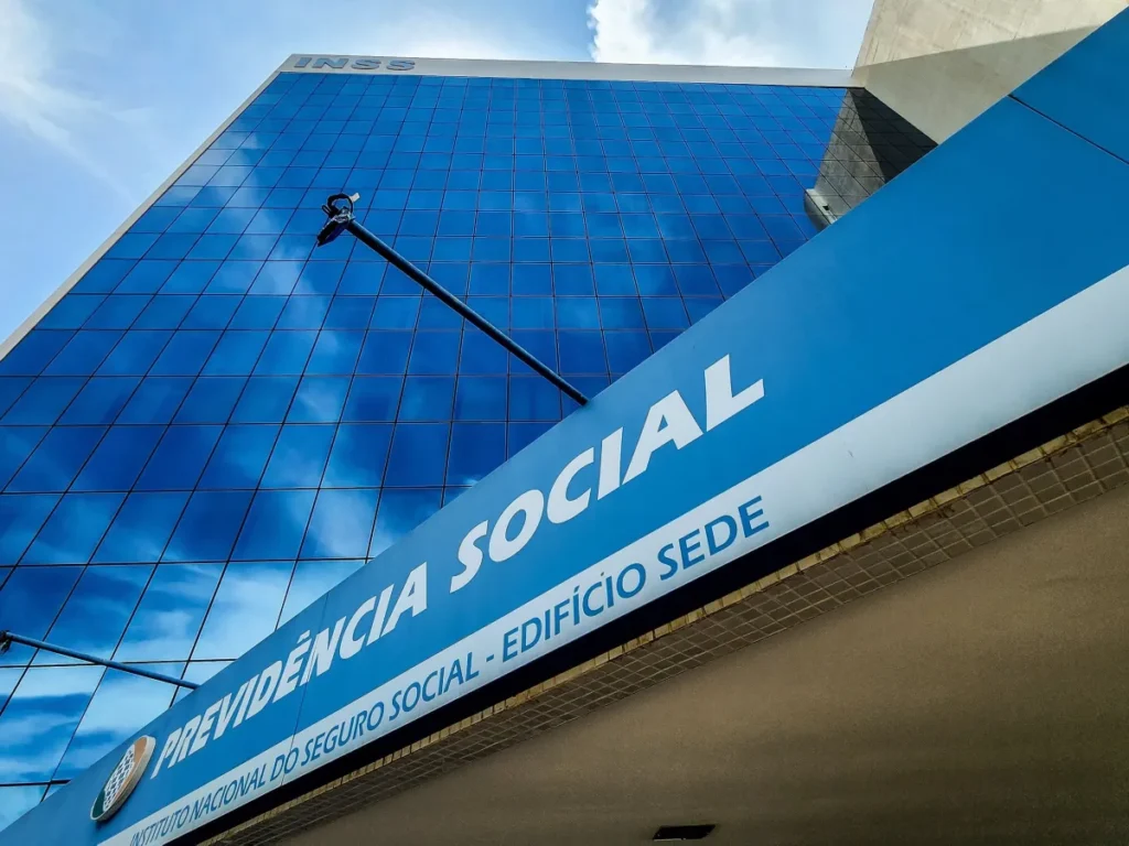 CPI do INSS aprova pedidos de prisão preventiva de investigados por fraudes