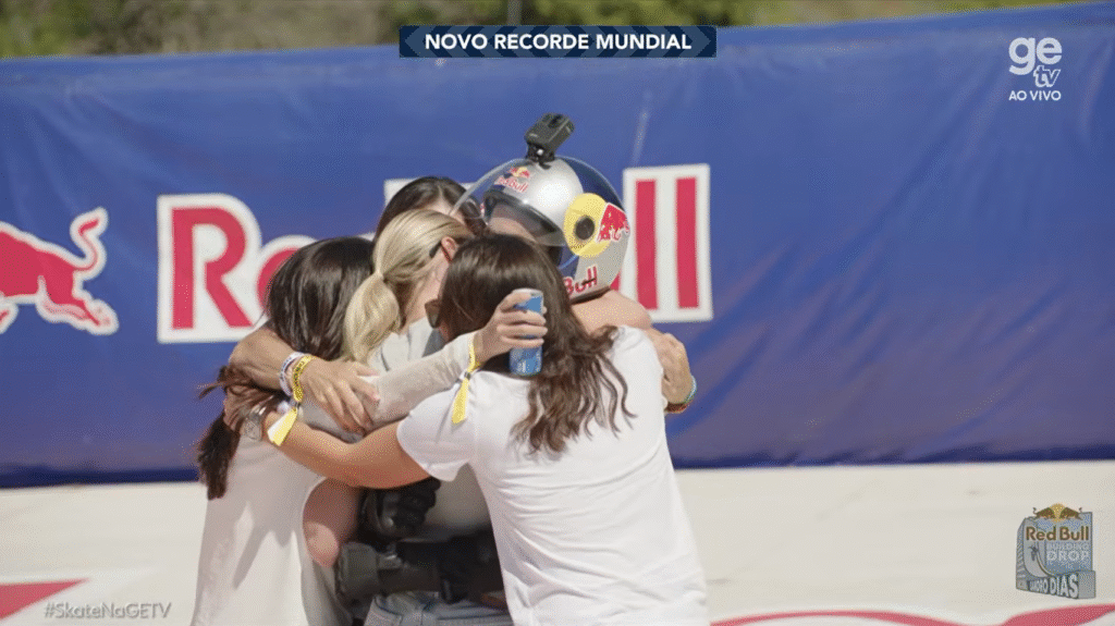 Sandro Dias, o “Mineirinho”, bate recorde mundial em Porto Alegre ao descer maior mega rampa do mundo