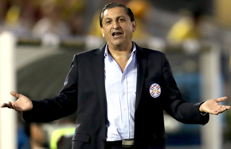 Internacional anuncia Ramón Díaz como novo técnico