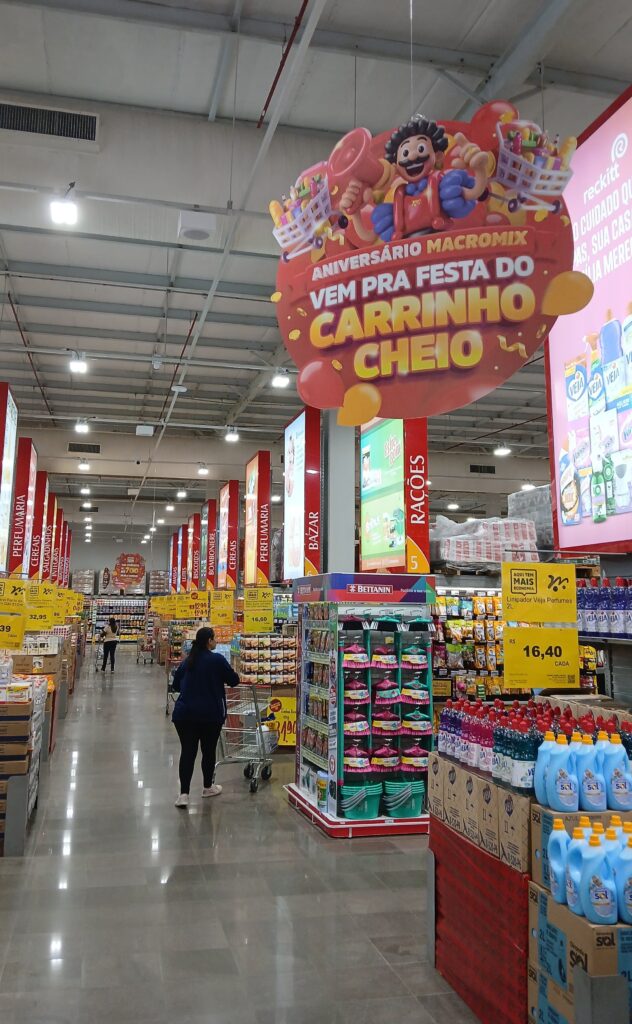 Macromix Atacado lança promoção de aniversário com 130 prêmios de R$ 700 e ofertas especiais