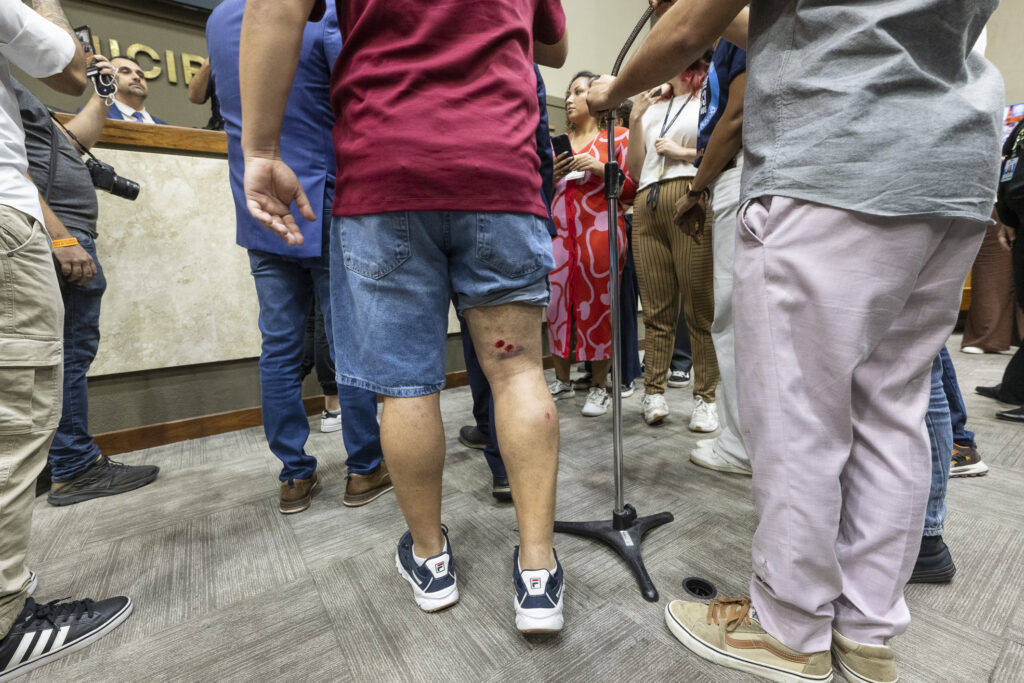 Sessão na Câmara de Vereadores de Porto Alegre é suspensa após confusão