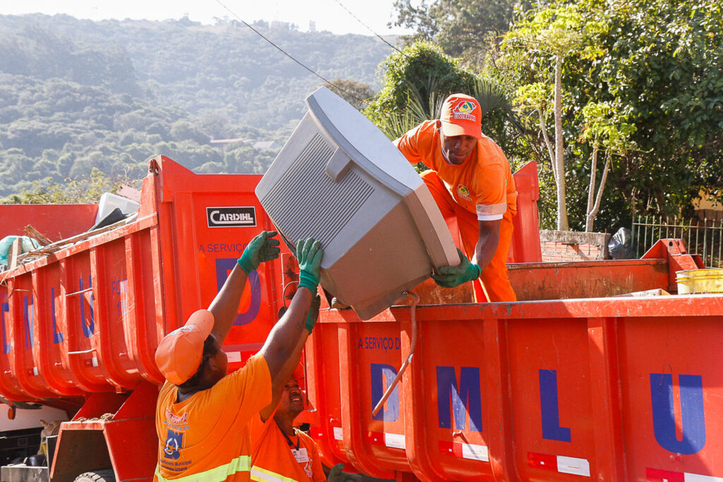 Porto Alegre mantém funcionamento de serviços essenciais no feriado de 15 de novembro