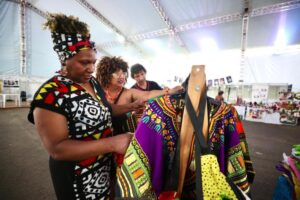 Feriado da Consciência Negra tem programação cultural no Largo Zumbi dos Palmares em Porto Alegre