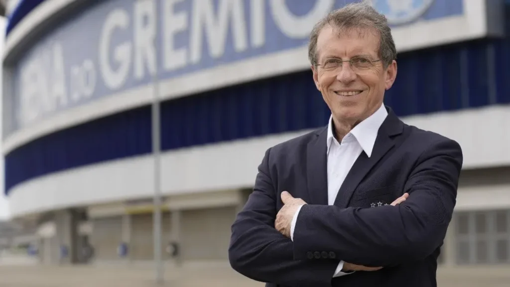 ODORICO ROMAN É ELEITO O NOVO PRESIDENTE DO GRÊMIO