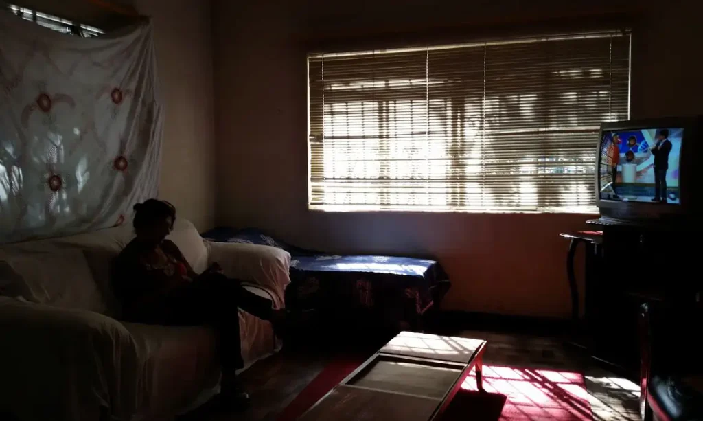 Aposentados e pensionistas recebem ao todo R$ 2,8 bilhões por descontos irregulares no INSS