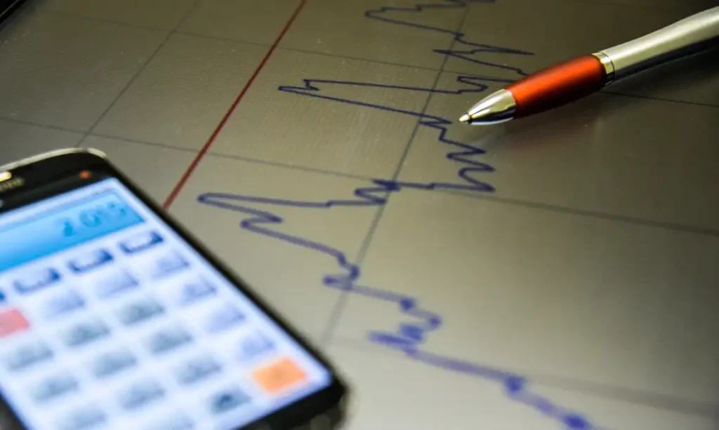 Inflação projetada para 2026 avança a 4,86% e reforça cautela no cenário econômico