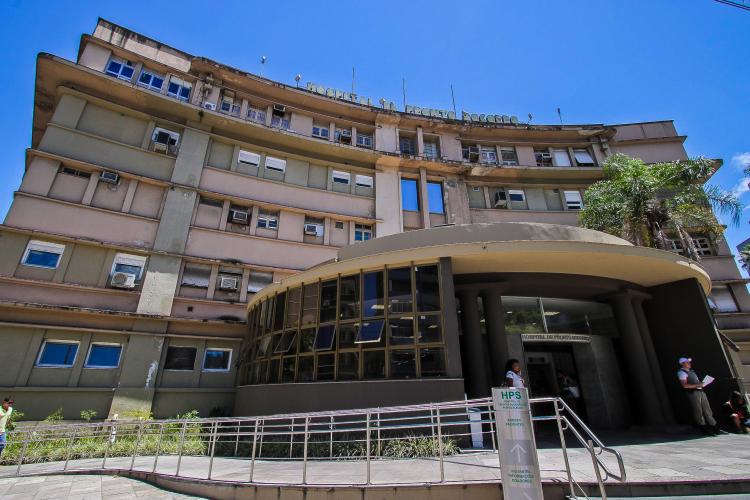 RS decreta emergência em saúde diante de alta de vírus respiratórios e superlotação hospitalar