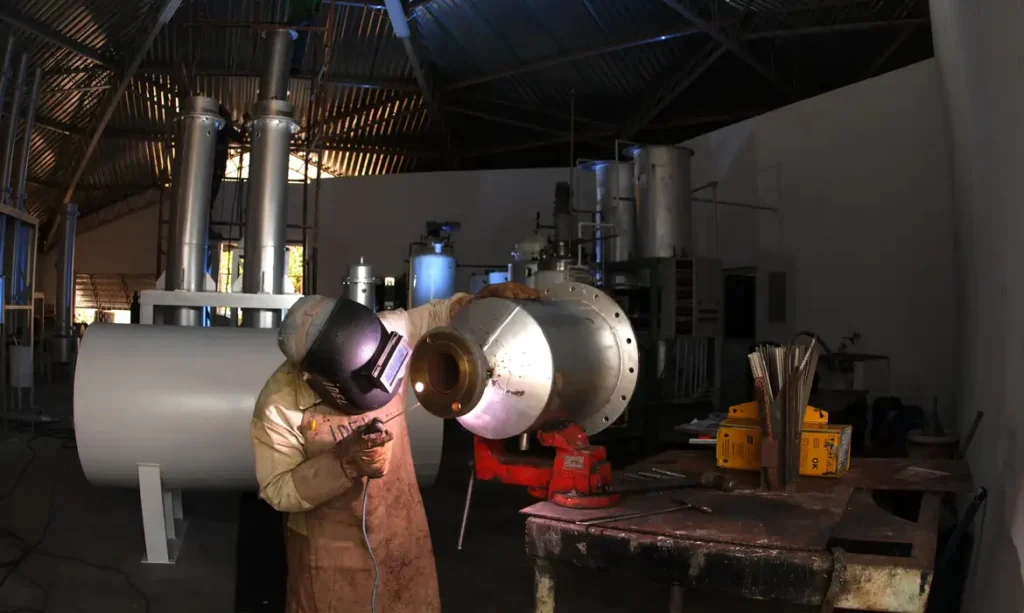 Produção industrial brasileira cresce em abril e acumula quatro meses consecutivos de alta