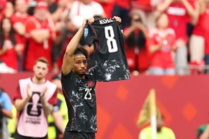 Canadá goleia Catar em jogo histórico marcado por lesão grave na Copa