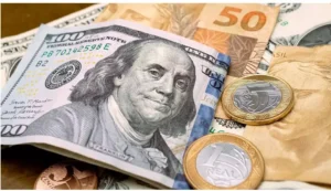 Dólar recua para R$ 5,17 após dados da inflação; Bolsa avança e se aproxima de nova máxima