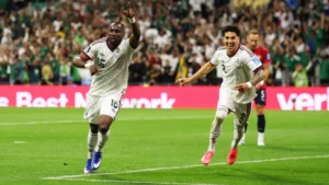 México vence com autoridade, elimina a Tchéquia e confirma liderança invicta na Copa do Mundo