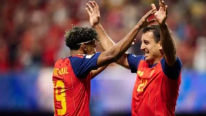 Espanha goleia a Arábia Saudita, assume liderança do grupo H e afasta surpresa na Copa