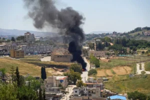 Israel realiza novos bombardeios no Líbano após acordo de paz e tensão volta a escalar na região