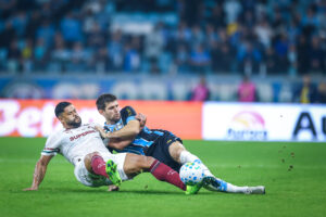 Grêmio busca empate no fim contra o Fluminense e segue próximo da zona de rebaixamento