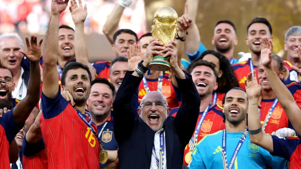 Espanha vence a Argentina na prorrogação, conquista o bicampeonato e encerra a Copa do Mundo de 2026