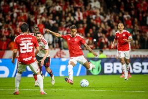 Inter empata com o Flamengo no Beira-Rio e amplia sequência sem vitórias no Brasileirão