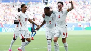 Inglaterra goleia a França em jogo histórico e conquista o terceiro lugar da Copa do Mundo