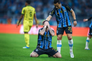 Pavón decide, Grêmio controla pressão do Mirassol e garante resultado importante na Copa do Brasil