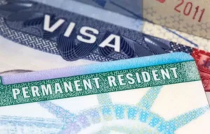 EUA suspendem temporariamente entrevistas para vistos de imigrantes em todo o mundo