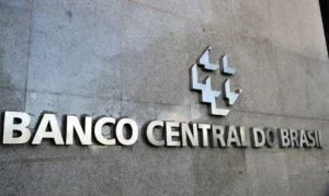 Mercado reduz previsão da inflação para 5% em 2026 e eleva projeção do PIB