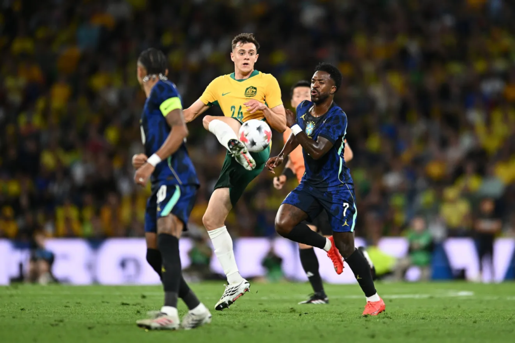 Brasil vira sobre a Austrália e vence por 4 a 2 em Brisbane