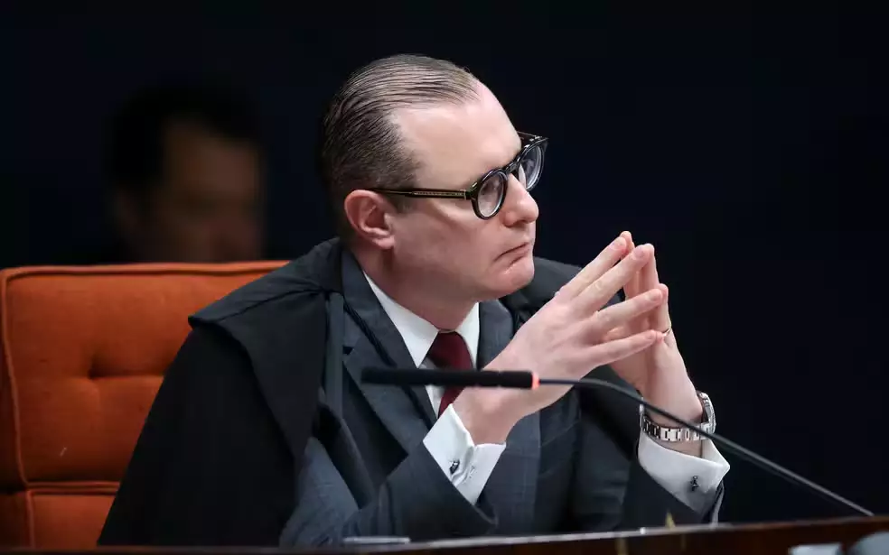 Zanin nega liminar para obrigar Senado a instalar CPI do Banco Master